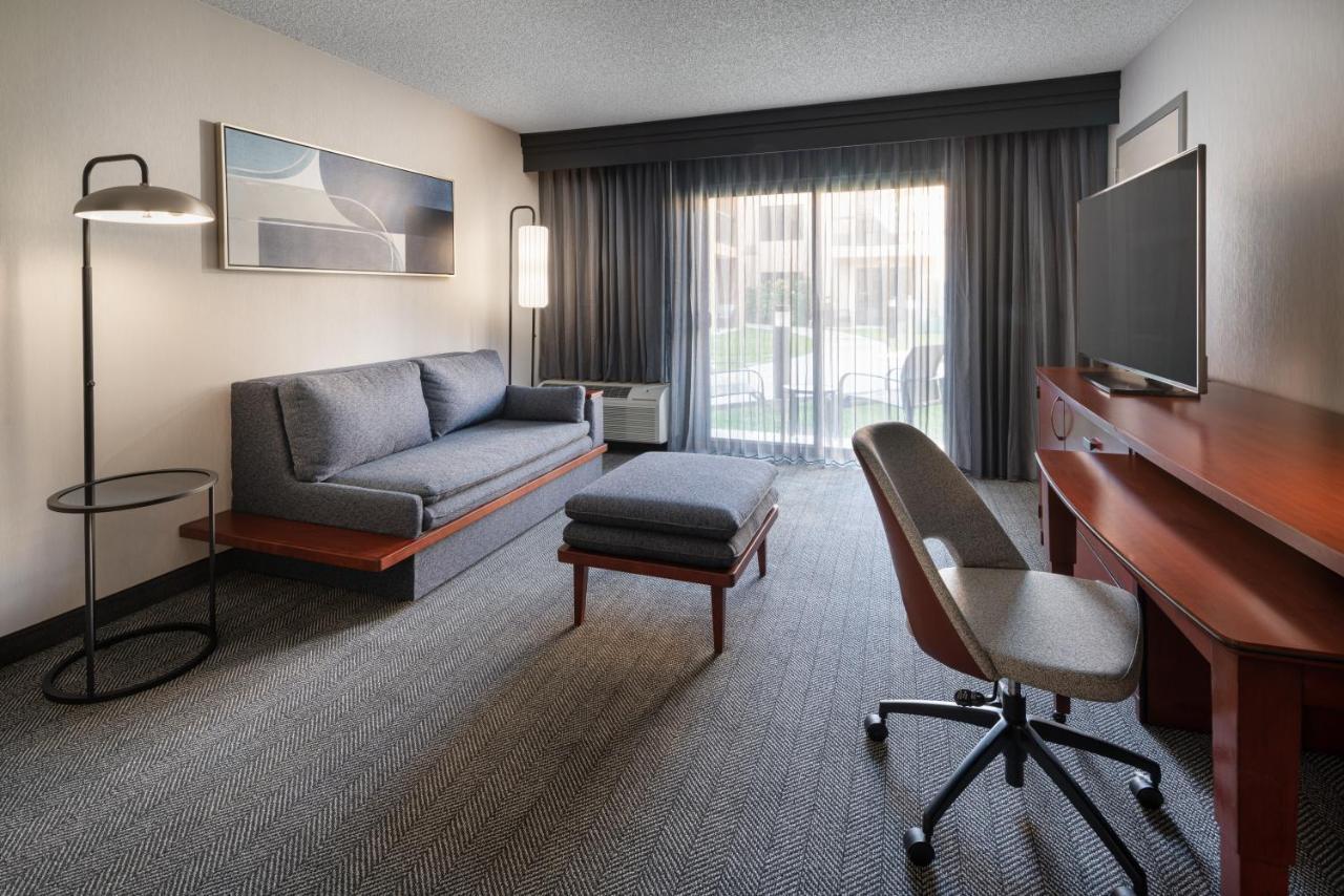 Courtyard By Marriott Los Angeles Hacienda Heights Orange County Экстерьер фото