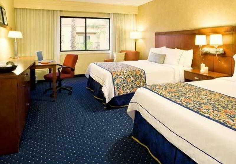 Courtyard By Marriott Los Angeles Hacienda Heights Orange County Экстерьер фото